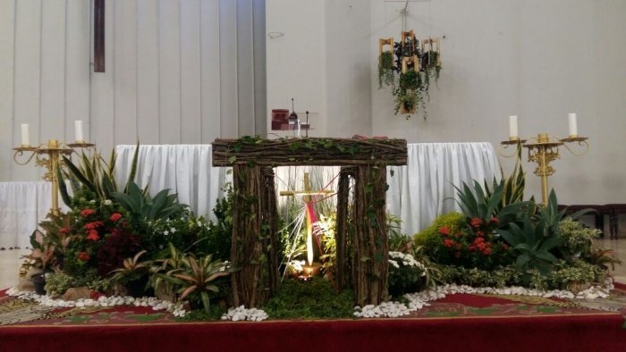 Dekorasi Altar Natal