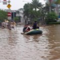 Kondisi Banjir di Jalan Panjang dekat Graha Kedoya - 20 Januari 2014 - Pkl. 18.00