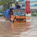 Kondisi Banjir di Jalan Panjang dekat Graha Kedoya - 20 Januari 2014 - Pkl. 18.00