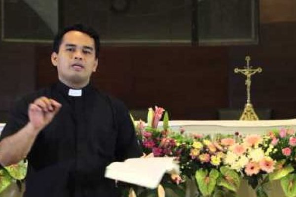Sabtu, 22 Februari 2014, Pesta Takhta Santo Petrus, Rasul