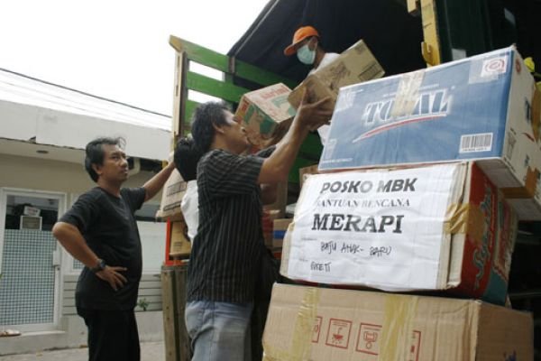 Dari Umat MBK Untuk Pengungsi Merapi