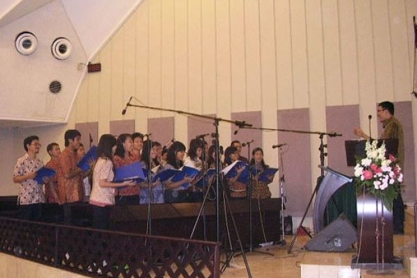 Aktif Kembali Dalam Pelayanan Paduan Suara