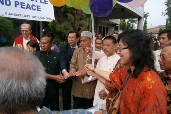 Gereja MBK dan Para Tokoh Agama Merayakan Hari Perdamaian Sedunia