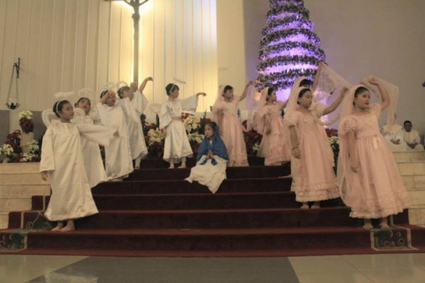 Galeri Foto Misa Natal Anak-Anak MBK 2013