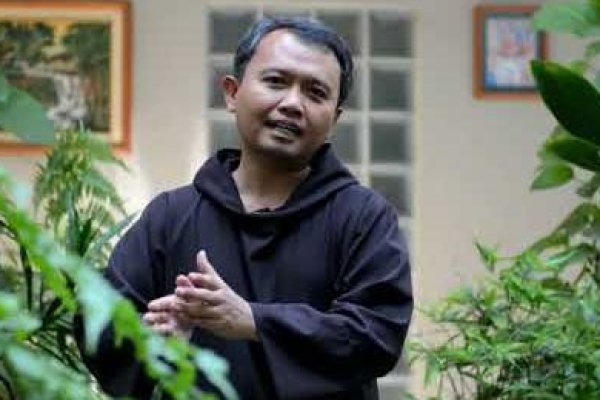 Selasa, 15 Mei 2018