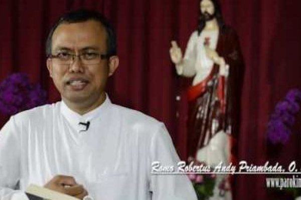 Sabtu, 16 Juli 2016, HR Santa Perawan Maria dari Gunung Karmel