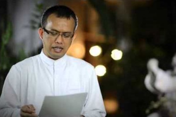 Selasa, 15 September 2015, Peringatan Wajib Santa Perawan Maria Berdukacita