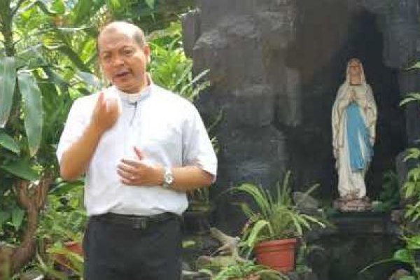 Sabtu, 23 September 2017, Peringatan Wajib St. Pius dari Pietrelcina (Padre Pio), Imam