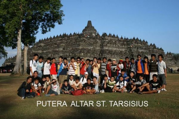 Putra Altar MBK Mendengar Bisikan Panggilan