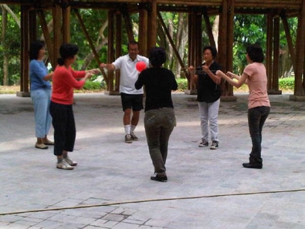 Lingkungan Ignatius Peis Belajar Dari Permainan Kelompok