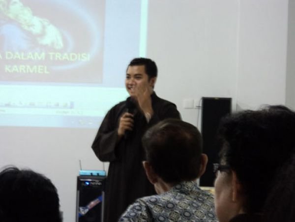 Maria Dalam Tradisi Karmel