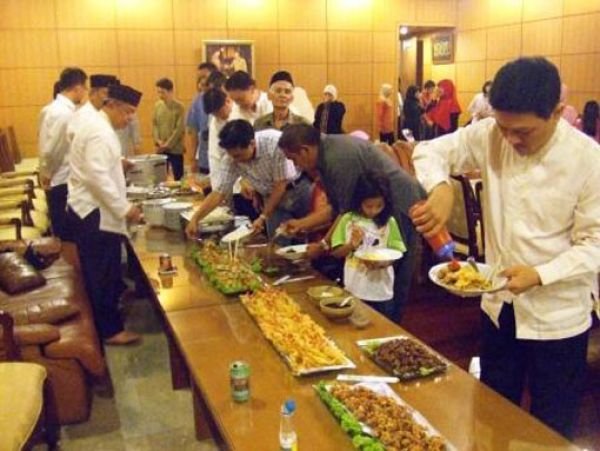 Menimba Pesan Rohani Ramadhan dan Idhul Fitri
