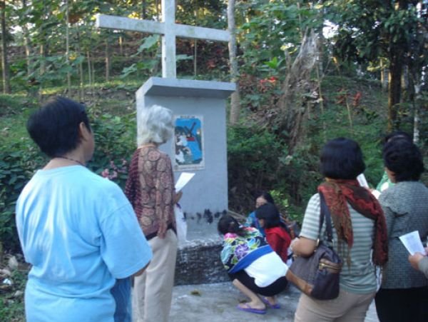 Lingkungan Bunda Maria Ziarek ke Lampung