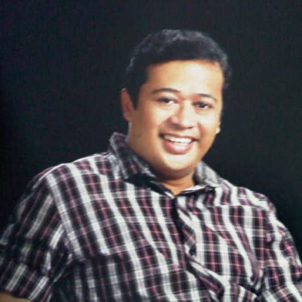 Berbagi Roti Gaya Romo Khrisna