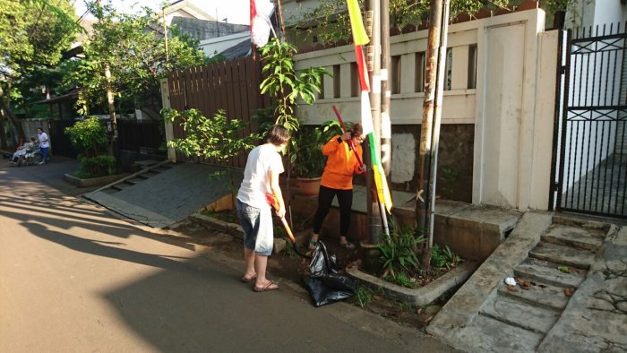 Peduli Lingkungan, Umat Terjun dalam Kerja Bakti